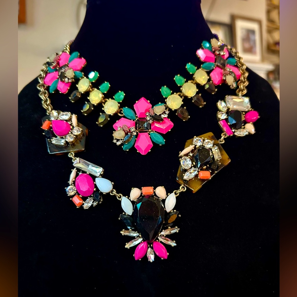 Bundle/lot 2 J. Crew statement necklaces neon pink lucite crystal gems tortoise*